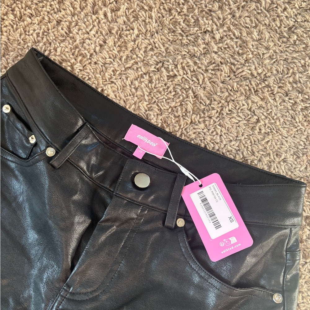 Edikted Black Low-Rise Leather Pants!